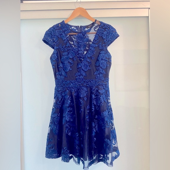 Dresses & Skirts - Formal blue lace a-line dress